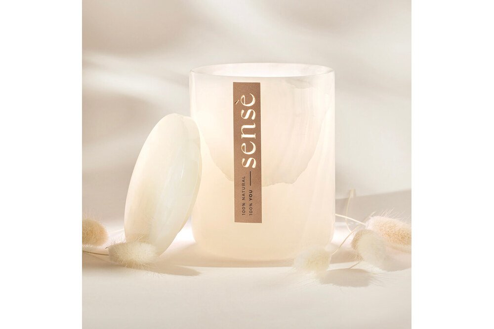 Balta onikso žvakidė